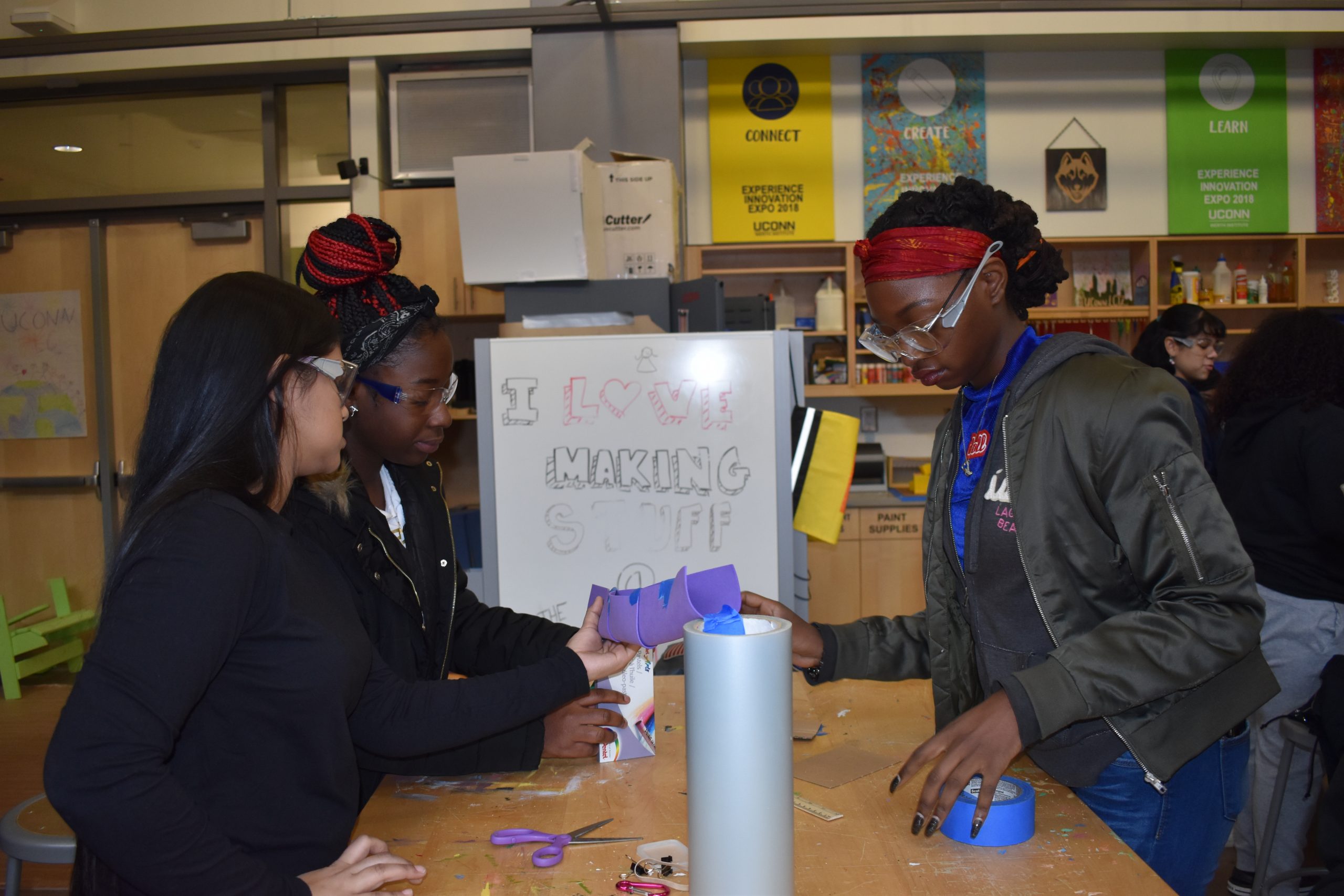 Students participate in UConn Makerspace activites